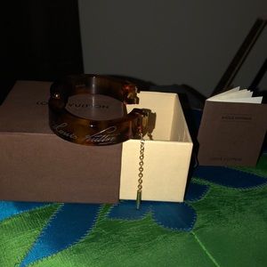 Louis Vuitton tortious bracelet